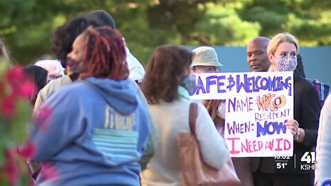 'I welcome immigrants in my community': KCK community marches for 'Safe and Welcome' ordinance