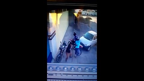 Thief on a bike loses gunfight.