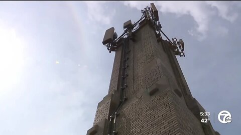 Is the cellphone tower on top of a Wyandotte school harmful? Here's what an expert says