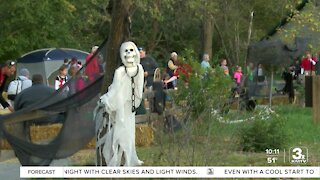 Wildlife Safari Park hosts Howl-O-Ween Safari