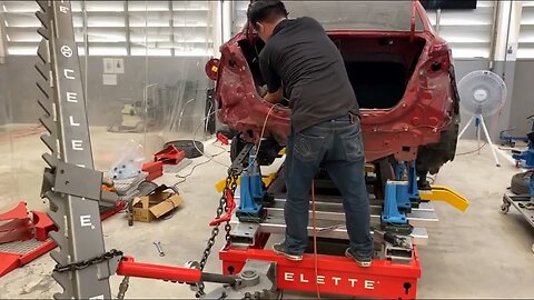 Mazda 2 collision repair on-job training with Cameleon universal jig system only by Celette