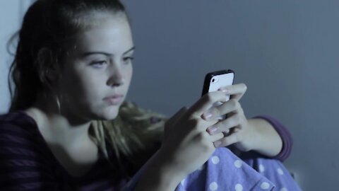 What's the Deal: Curb Teen's Digital Addiction