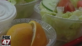 Report: Schools meeting nutrition standards