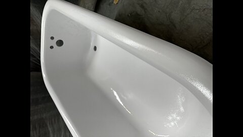 1950s Claw Tub complete resurfacing.