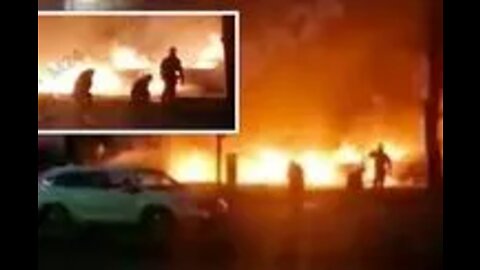 Moscow in FLAMES: Huge fire rips through Russian capital after car explosions