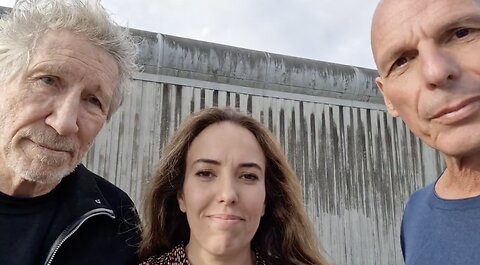 Yanis Varoufakis visit Julian Assange at Belmarsh, UK with Stella Assange and Roger Waters