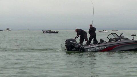 MidWest Outdoors TV Show #1612 - 2016 Minnesota Tournament Trail Championship Final Day