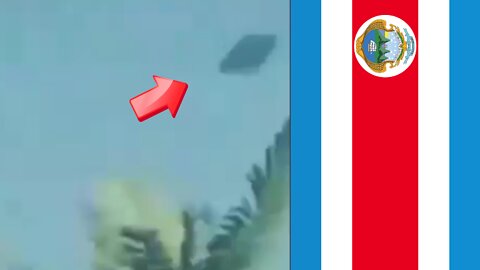 Sighting of a saucer-shaped UFO floating above palm trees in Costa Rica [Space]