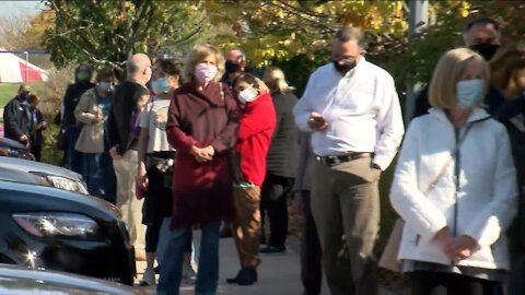 Big turnout in Waukesha county for Day 1 of Early Voting