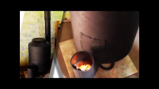 Rocket Stove Space Heater for Superadobe Earthbag House Construction (superadobe)