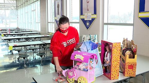 'Brooklyn Cares' program helps bring families' holiday wish lists to life