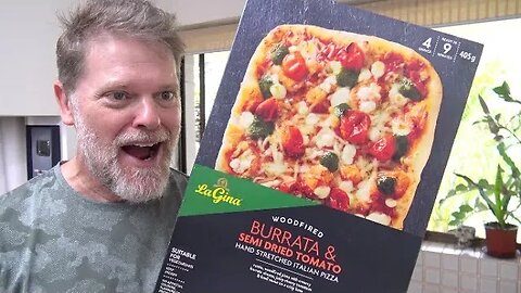 Let's Try the La Gina Frozen Pizza