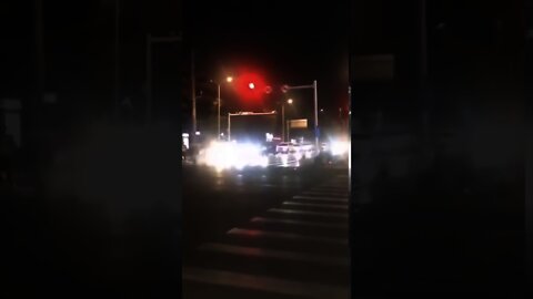 Military Armored Vehicles Appear on the Streets of Inner Mongolia 民衆抗議浪潮中 中共裝甲運兵車出現在內蒙古街頭