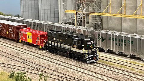 First Look: ScaleTrains EMD GP30 - Southern Railway