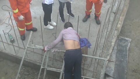 Chinese worker survives after being impaled by steel bars through chest and neck