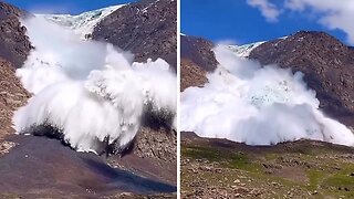 Insane avalanche captured on camera