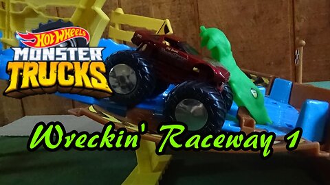 Hot Wheels Monster Trucks Wreckin' Raceway Tournament (Race 1)