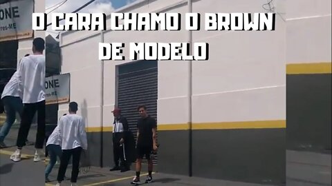 MANO BROWN SE REV0LT4 COM PASSAGEIRO NA RUA QUE O CHAMOU DE M0DELO E CH1NGA..