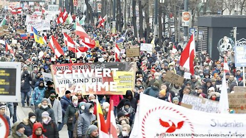 Viena sale a la calle contra la vacunación COVID obligatoria en Austria