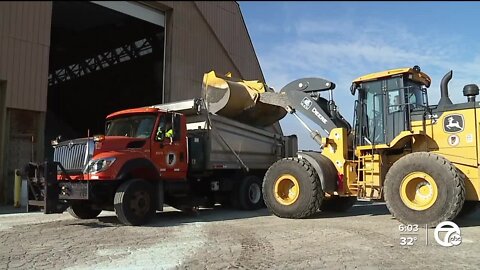 Road crews preparing for anticipated storm's challenge of rain, snow mix