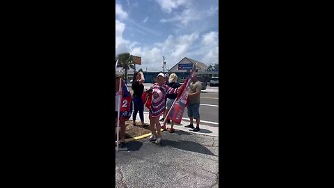 People Are Gathering Outside Mar-a-Lago Awaiting The Presidents Arrival