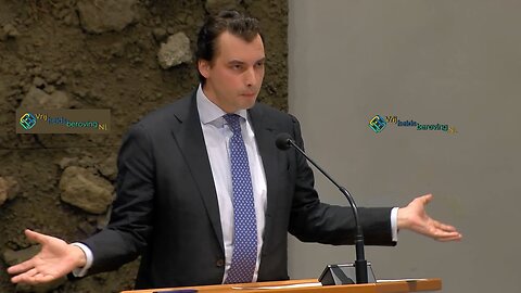 Van vredesstichter naar oorlogshitser, Baudet maakt gehakt van buitenlandbeleid.