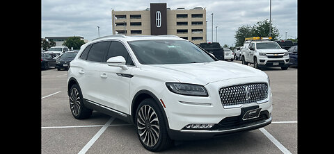 Audrey the Lincoln Lady 2023 Lincoln Nautilus BL Pristine White/Flight