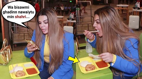 Rakhi Sawant Did Sehri Eating Idli Wada At Mumbai Airport!😱 Prays Before Eating