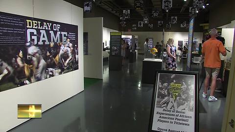 New museum exhibit features 1st African-Americans to play for Packers