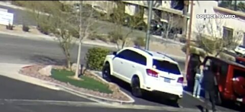 Woman fights off attacker in Las Vegas