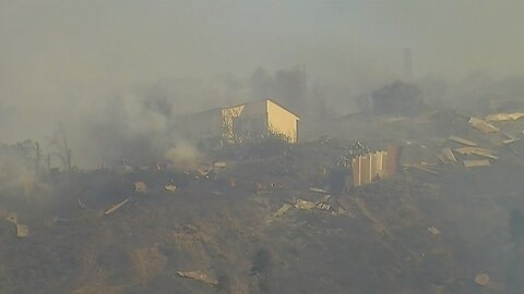 Wildfire Destroys At Least 150 Homes In Valparaíso, Chile