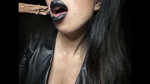 ASMR LENS LICKING AND CHOCOLATE EATING NO TALKING