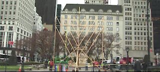 Lagest Menorah in the world lights up NYC