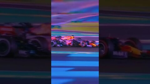 Max Verstappen pass on Sir Lewis Hamilton in Abu Dhabi 2021 #maxverstappen #lewishamilton #abudhabi