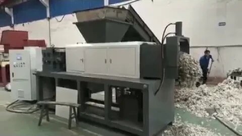 squeezing machine