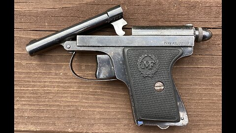 The Le Francais Model 826 Policeman 6.35mm Pistol