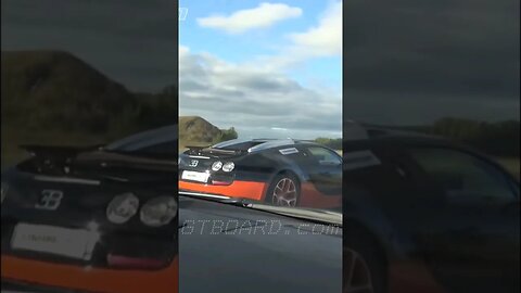 🤑Bugatti Veyron Vitesse W16 vs Lamborghink Aventador LP700-4 V12 extremely brutal rollrace 🤑🤯