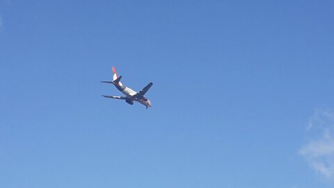 Boeing 737-700 PR-VBI,Airbus #A320NEO PR-YRA e Airbus #A321 PT-MXM chegando à #Fortaleza