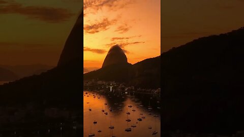 rises above the bay of Guanabara, reaching 396 m. 4