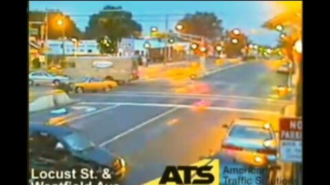 US police release video of red light crash