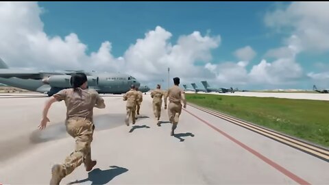 See How U.S. Air Force C-17 Globemaster III Crews Airman Rush For Quick Takeoff