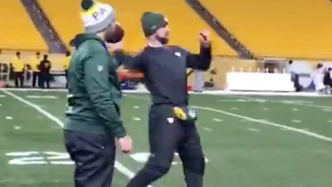 Aaron Rodgers Throws 50+ Yard BOMBS After Collarbone Surgery