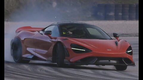 McLaren 765LT BRUTAL on track and in detail!