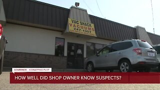 How well did shop owner know suspects?