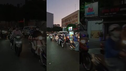 Sai Gon Streets Viet Nam 🇻🇳 #shorts #saigon #hochiminhcity #expat #travel #rebornabroad #traffic