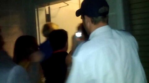 Netroots security guards block access to Elizabeth Warren