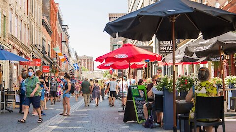 Les terrasses à Québec pourraient ouvrir un mois plus tôt cet été