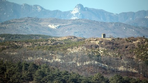 North And South Korea Reportedly Disarmed Some Guard Posts In The DMZ