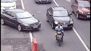 WATCH! Extreme Drivers in China