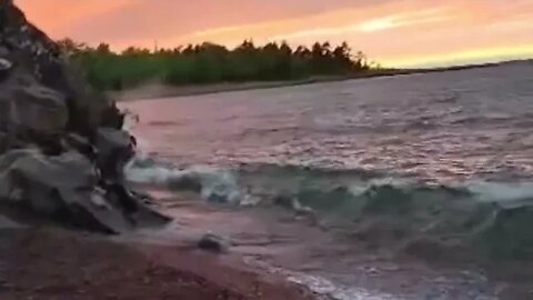 Quickly Relax Listening to Waves with Sunset Over Lake Superior; 45 Minutes of Meditation & Relax